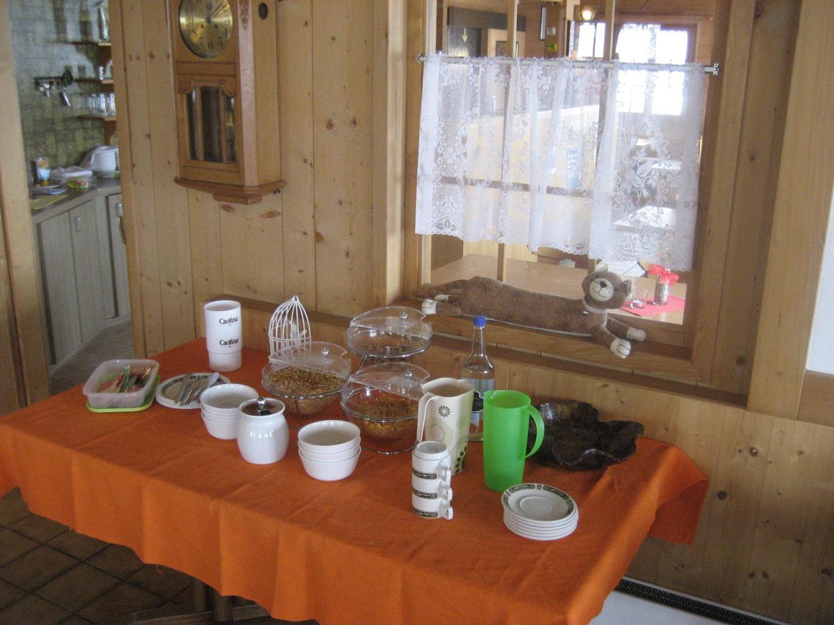B&B Pension Laerch Obergesteln Esterno foto